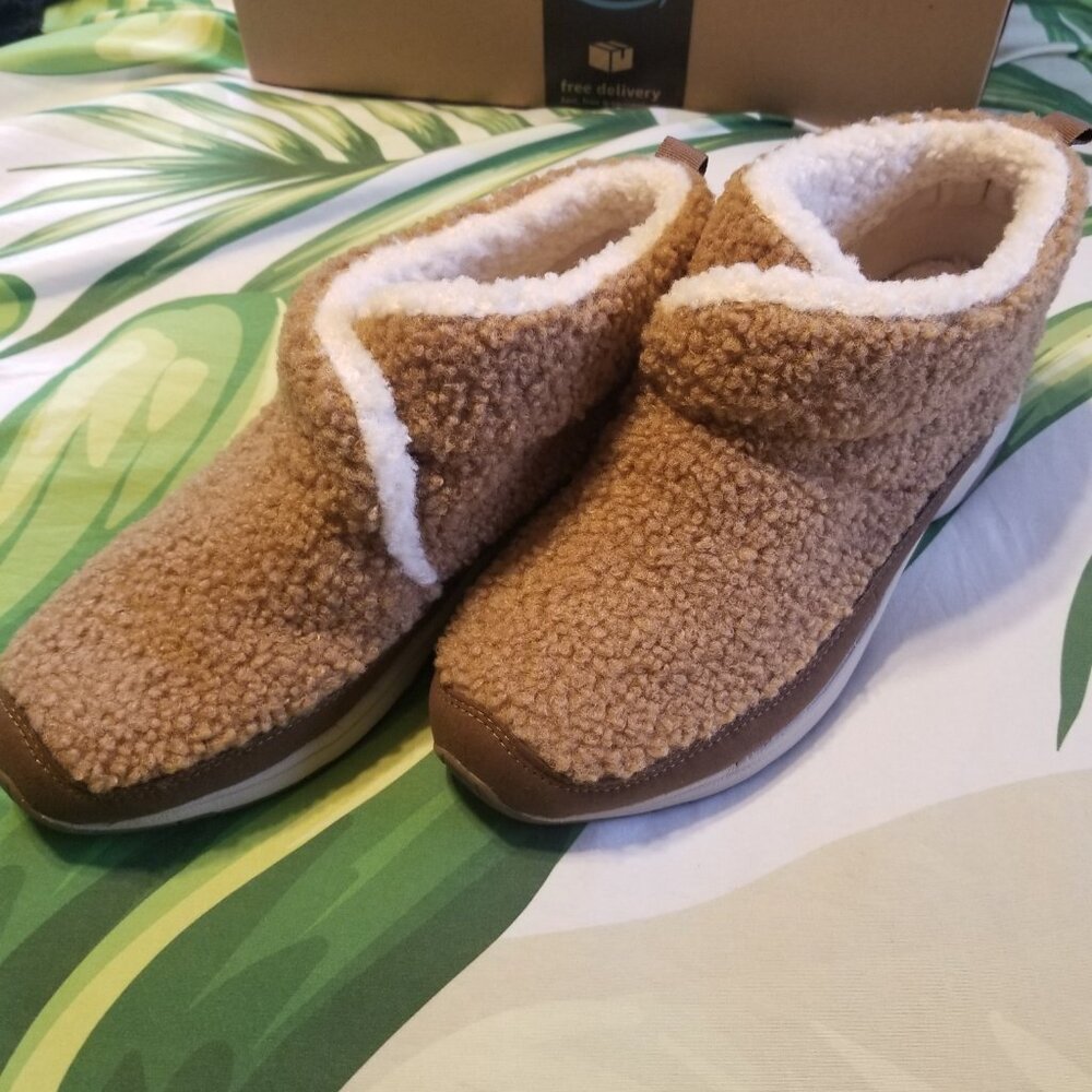 Easy Spirit Trippin Cozy Fuzzy Boots - Picture 5 of 6